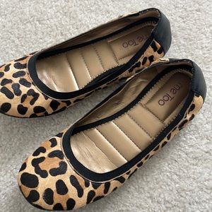Me Too leopard ballet flats